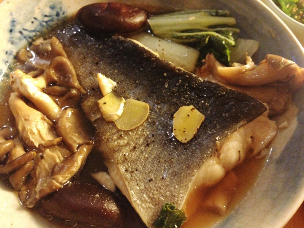 銀鱈と広東白菜と平茸の煮付け 覚書き 大豆煮汁入りとろろ味噌汁 金平 青菜の胡麻汚し おろし長芋 アメリカ生活 野菜たっぷりご飯の記録
