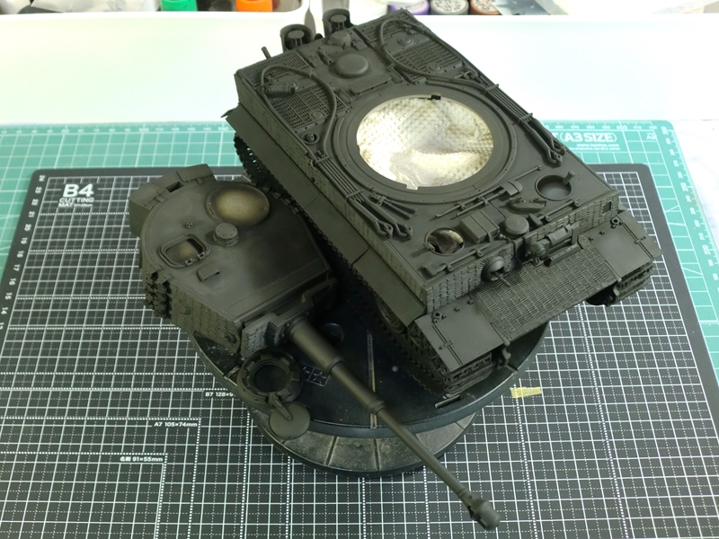 ドラゴン 1/35 タイガーI 後期型 Part8 - AFVモデラーの巣