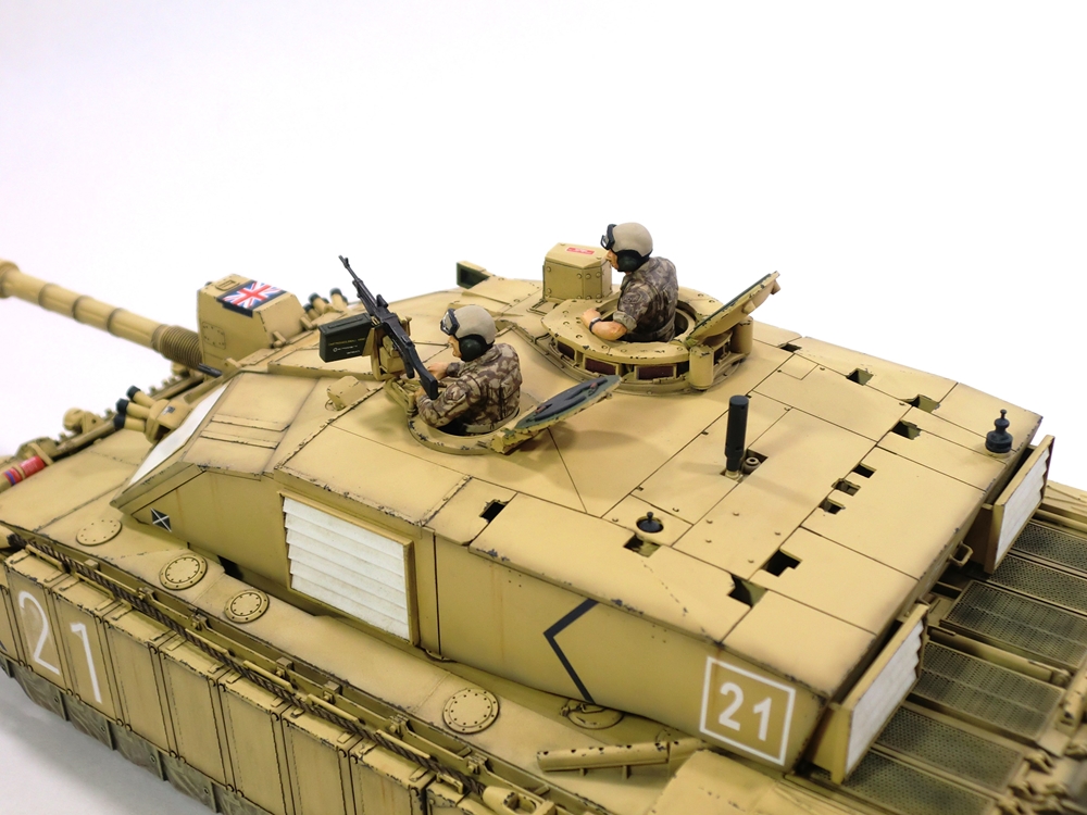 タミヤ 1/35 チャレンジャー2 イラク戦仕様 完 - AFVモデラーの巣