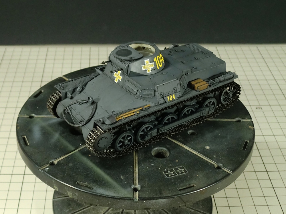 Ⅰ号戦車B型 その5 フィギュア塗装と細部の塗分け - AFVモデラーの巣