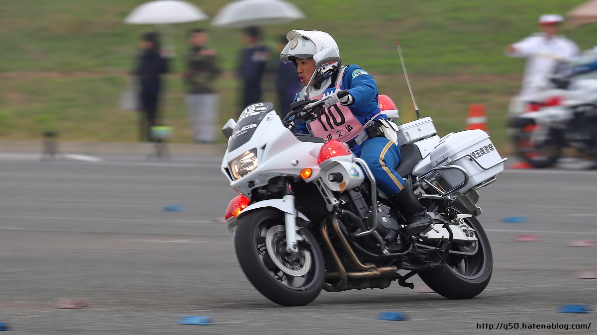 埼玉 白バイ cb1300p