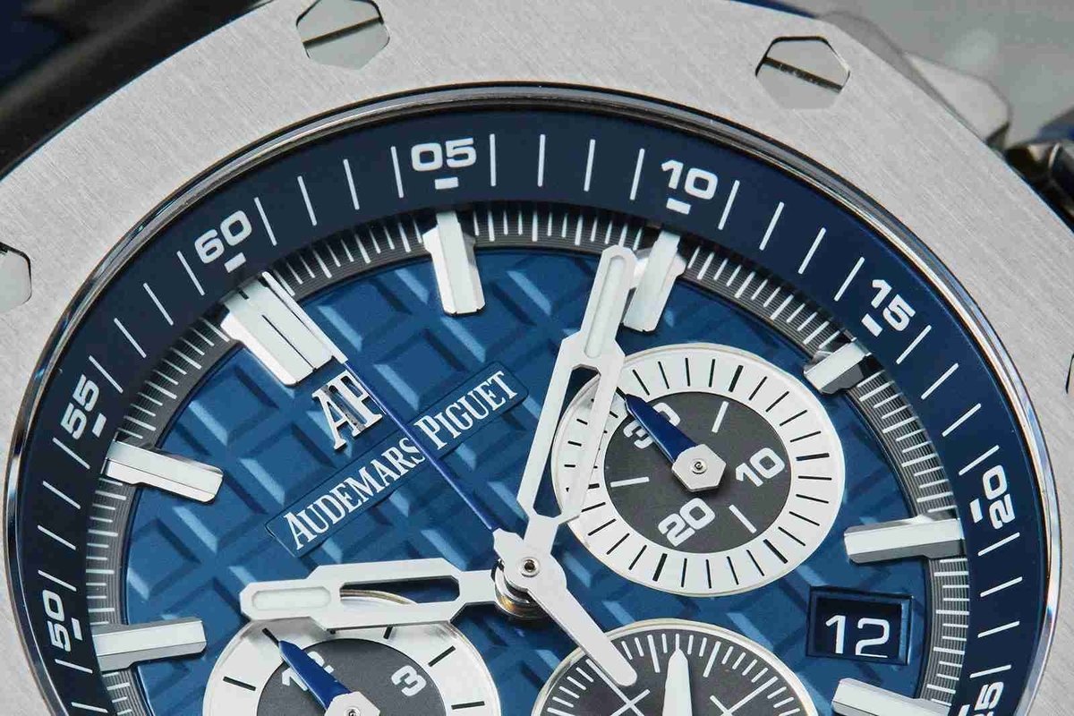 Replica Uhren Audemars Piguet Royal Oak Offshore Chronographen 42mm