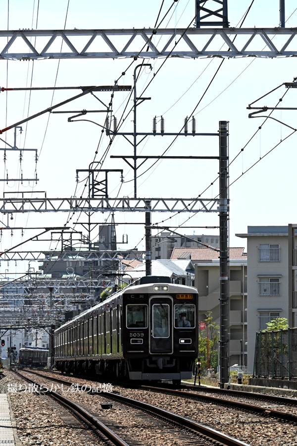 阪急 仁川南岸踏切(2026.4.12) 5008F 臨時急行 仁川行き - 撮り