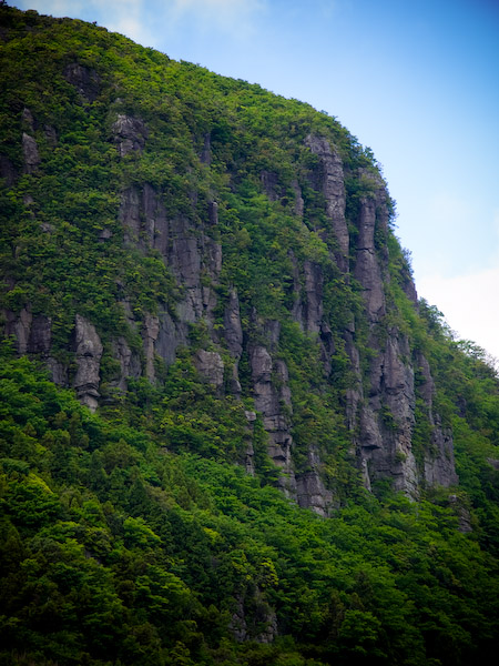 万年山の柱状節理