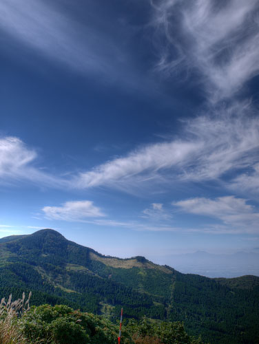 鞍岳の山容 from ツームシ