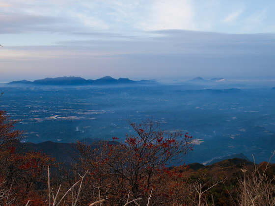 夕暮れのくじゅう連山