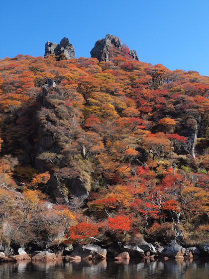 御池の紅葉、その2
