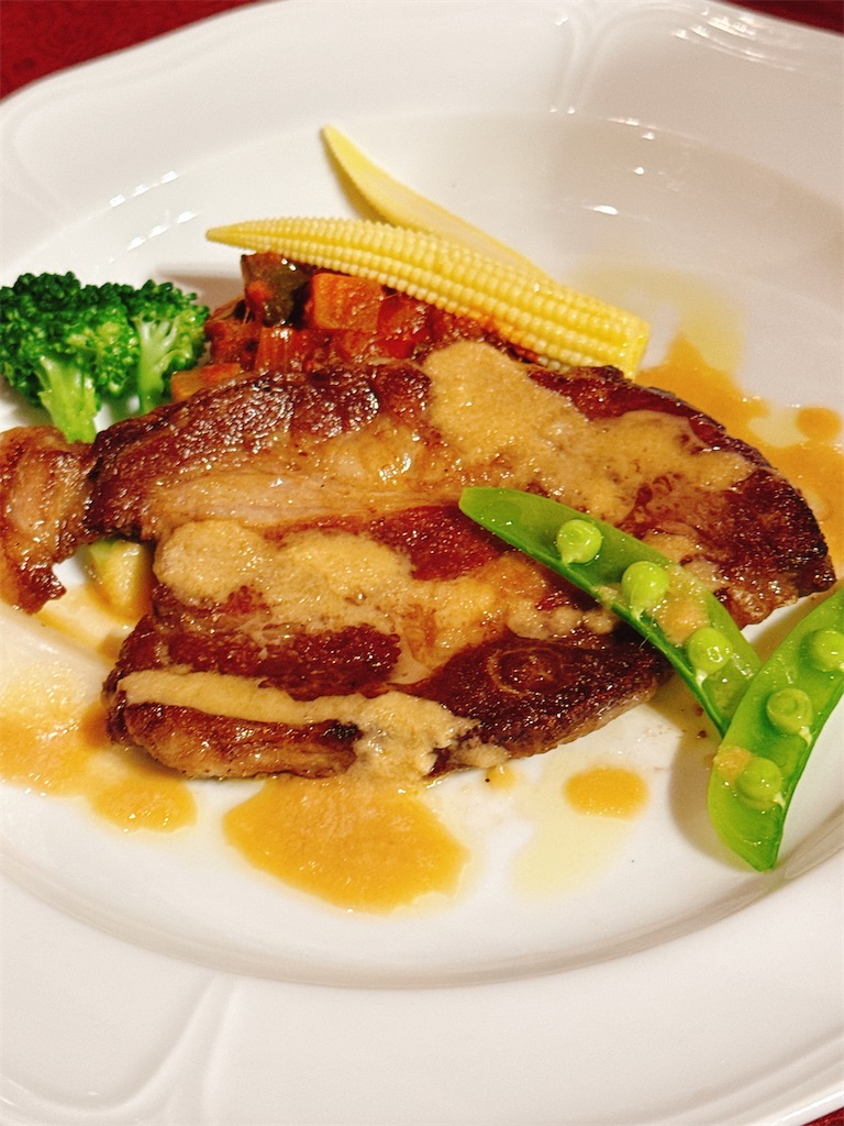 メソン・セルバンテス：料理：ステーキ