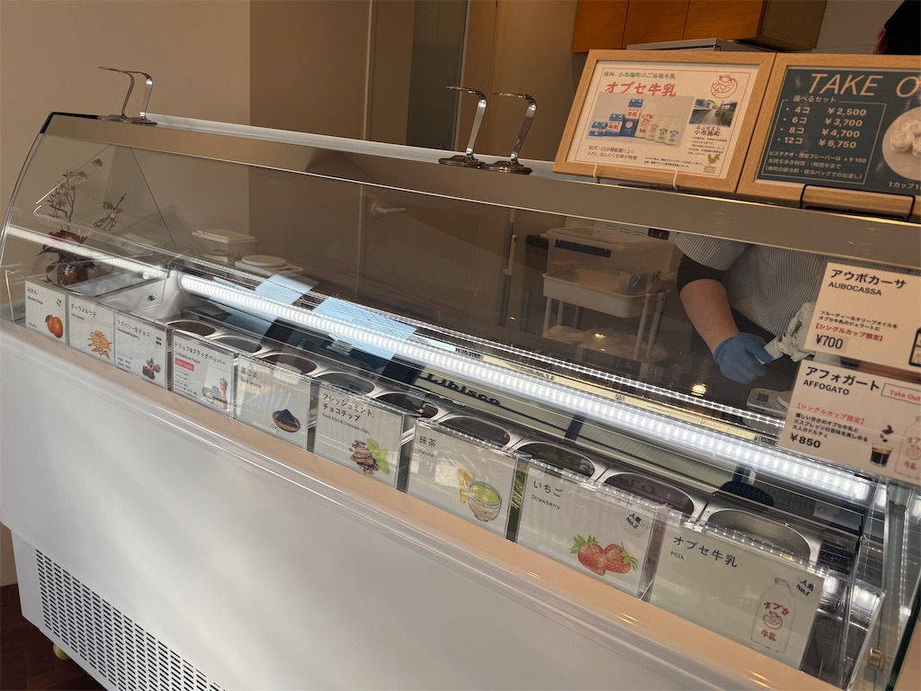 L'ibisco：店内ショーケース