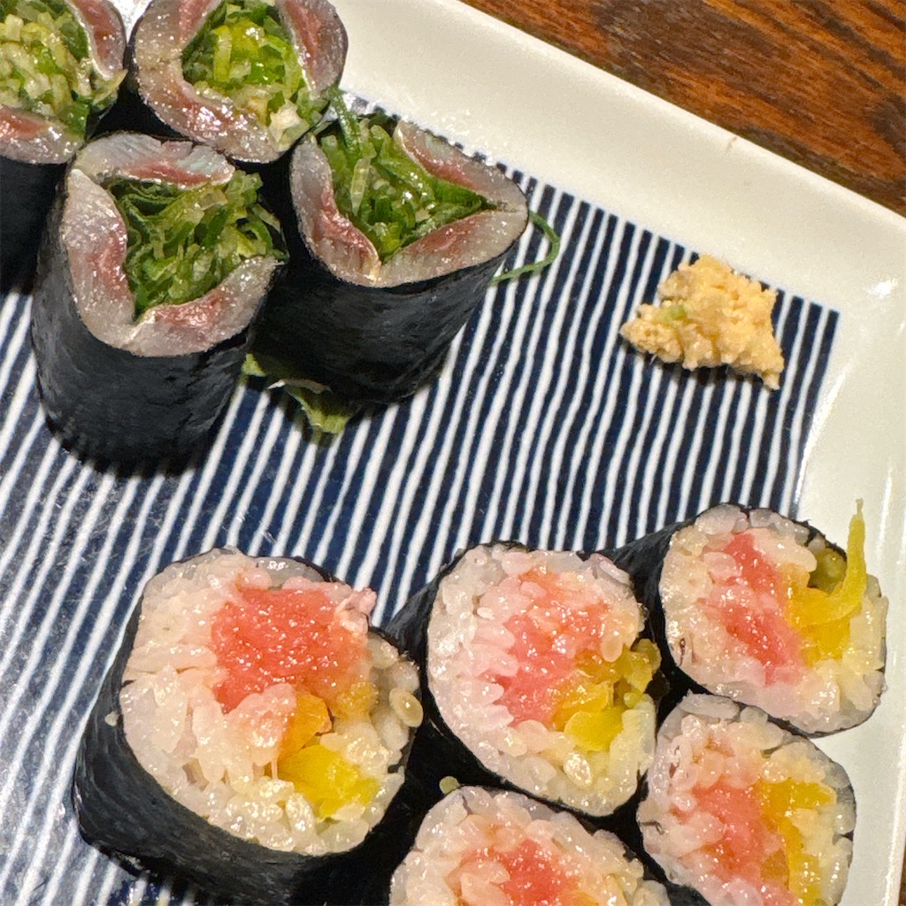 スシスミビ：料理（巻き物）