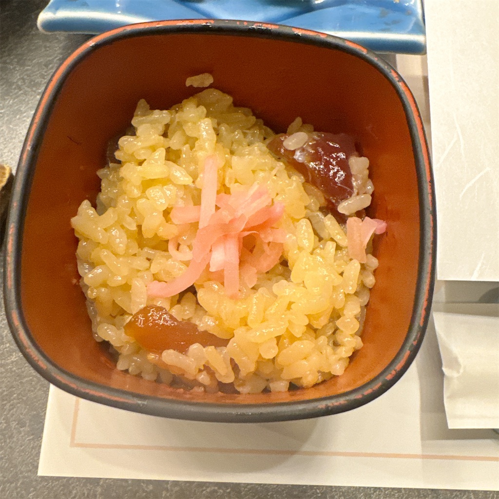 扇芳閣：夕食　まぐろの手捏ね寿司