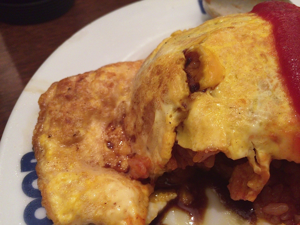 大阪ミナミ カレーショップ ブーンのカツサイズは直径約13cm 平日でもわざわざ足を運びたくなるコスパ店でした ぐるなび みんなのごはん