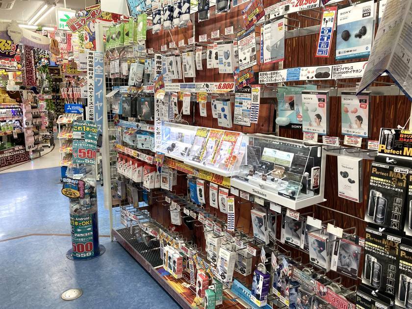 ドン・キホーテのイヤホン売り場は見るのが楽しい