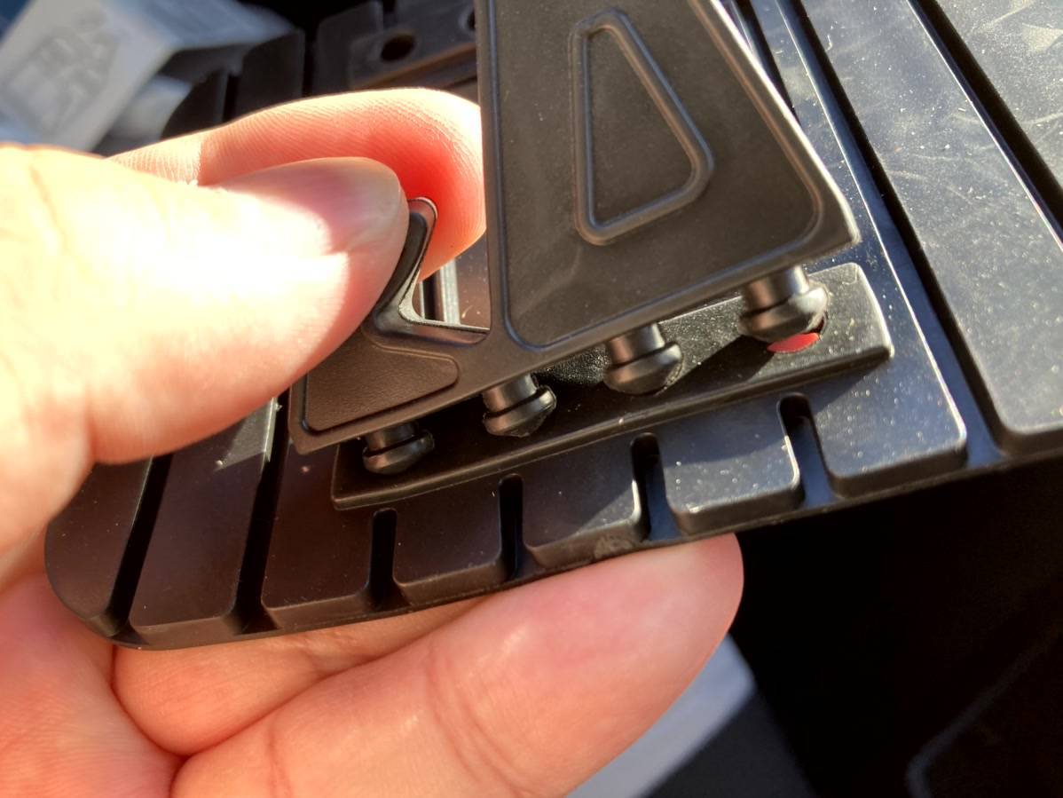 すべらんスタンドは組み立てが簡単