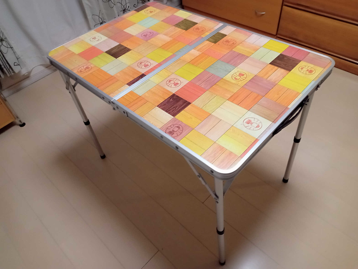 camp_table_high_1 コールマン ナチュラルモザイクリビングテーブル 使用時