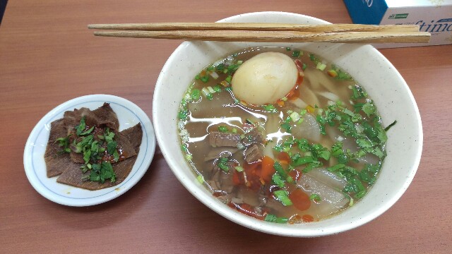 ザムザムの泉　牛肉麺