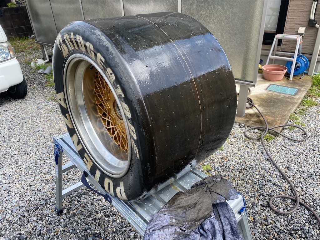 【激レア】F1タイヤテーブル用☆タイヤ未使用☆ガレージ 激レア】F1タイヤテーブル用☆タイヤ未使用☆ガレージ - メルカリ