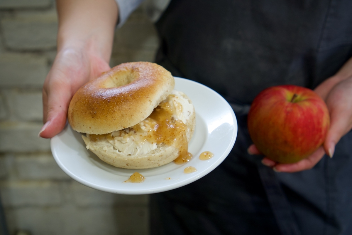 apple fig cream cheese