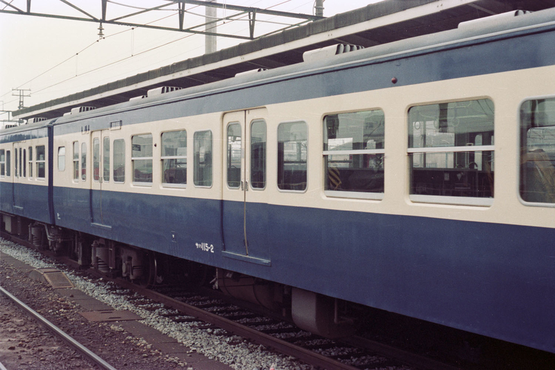 おっと、まだ松本だ - ただいま鉄道写真スキャン中