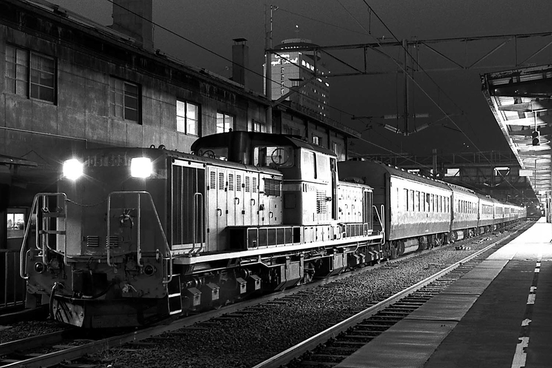 北海道の夜行急行 - ただいま鉄道写真スキャン中