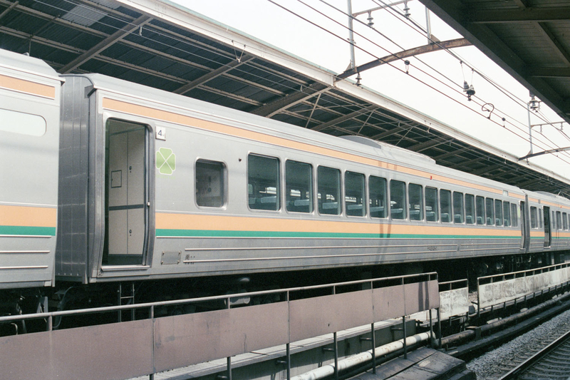 211系トップナンバー - ただいま鉄道写真スキャン中