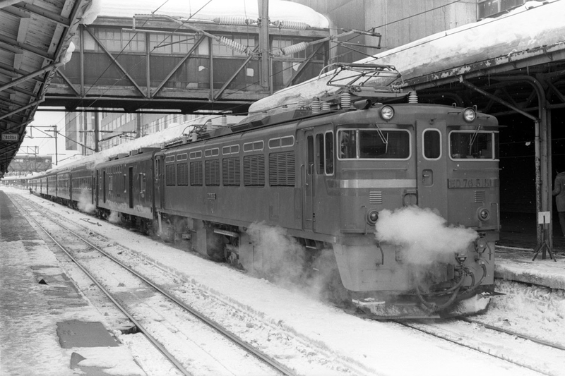 急行「ニセコ」、旧型客車編成最終日 - ただいま鉄道写真スキャン中