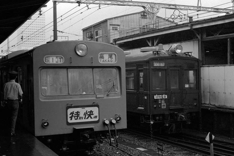 初日は買い物 - ただいま鉄道写真スキャン中