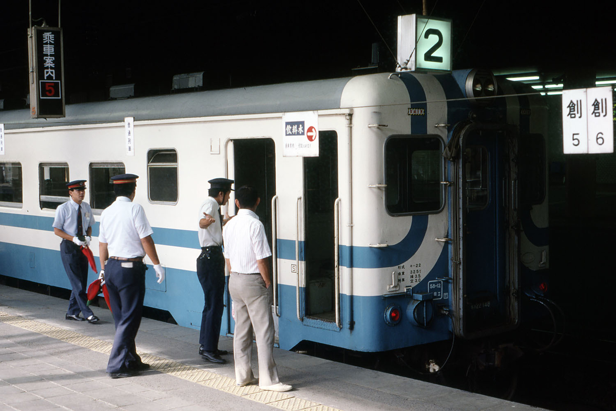 f:id:railway-photo:20191204082702j:plain