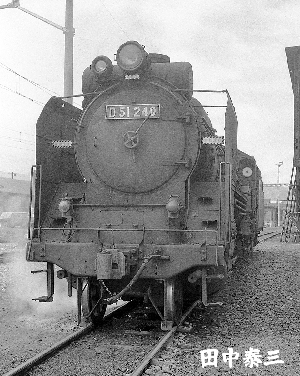 蒸気機関車　D51 File:D51形蒸気機関車200号機.jpg - Wikimedia Commons