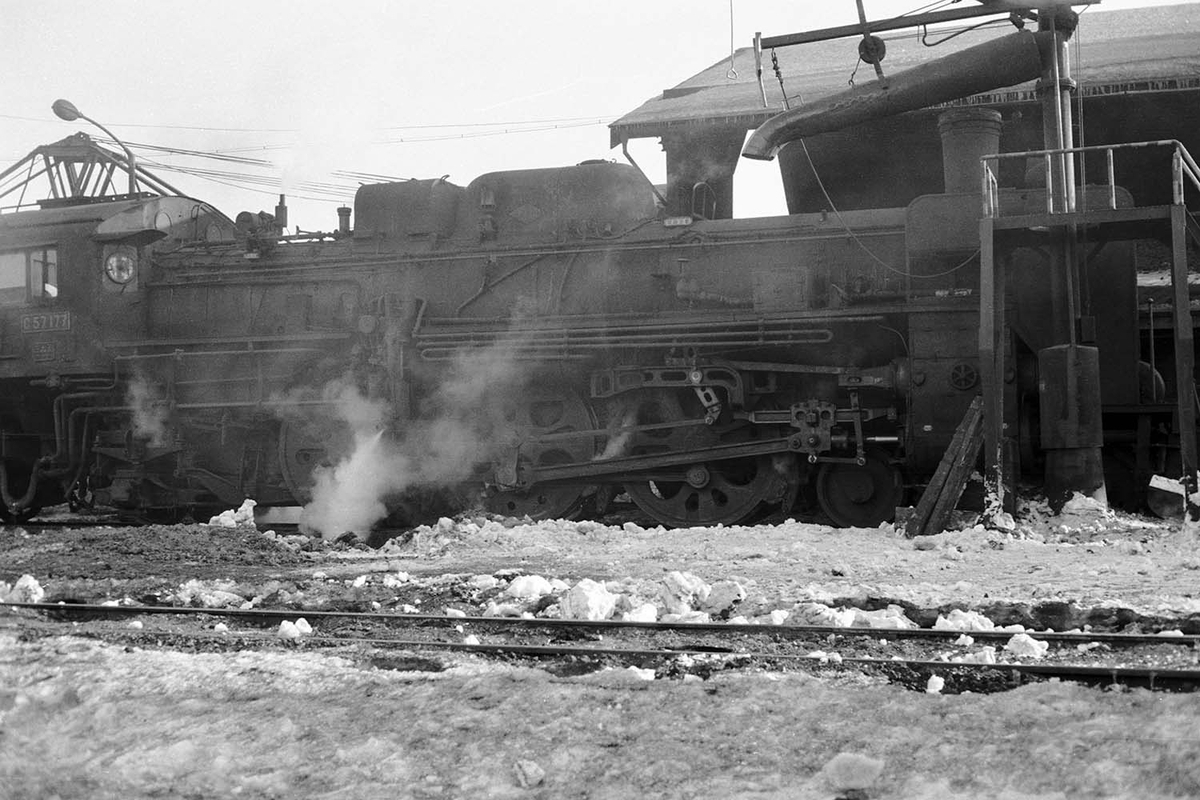 C57 177再び - ただいま鉄道写真スキャン中