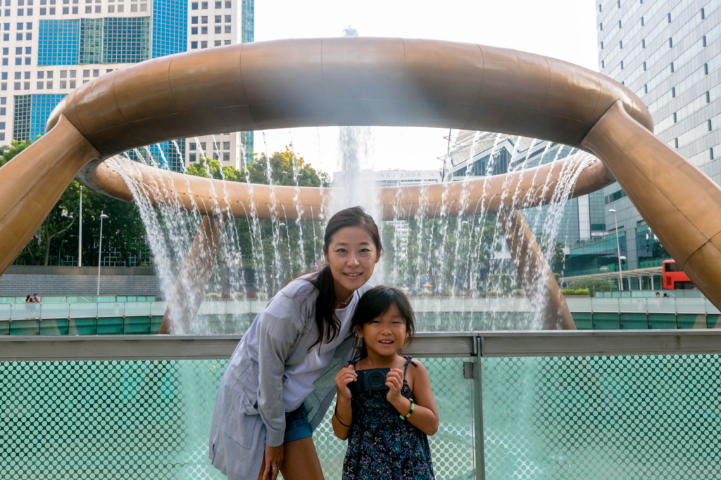 シンガポールにある富の噴水 Fountain Of Wealth Suntec City プーケット人
