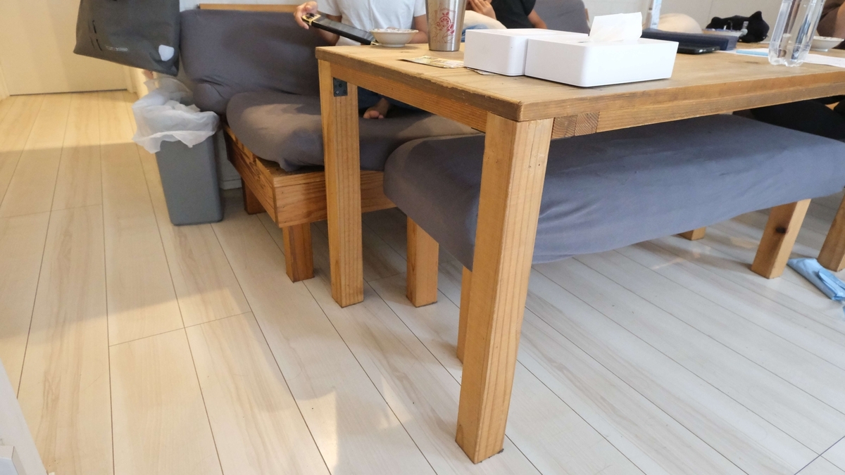 DIYテーブル脚をT型に変更：これが正解だった - ミニマリストらくだ
