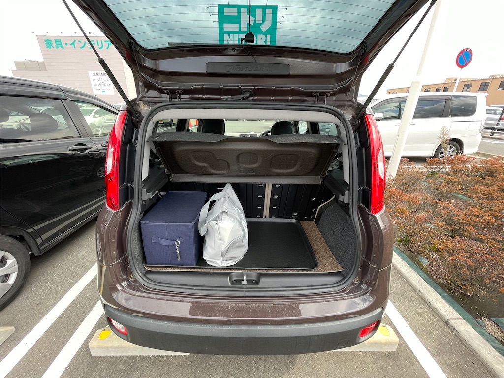 お値段以上!?FIAT PANDAにぴったりラゲッジシートをニトリで購入