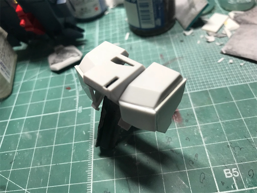HGUC 1/144 FAZZ 改造に本気になる - クラフト粒子散布中