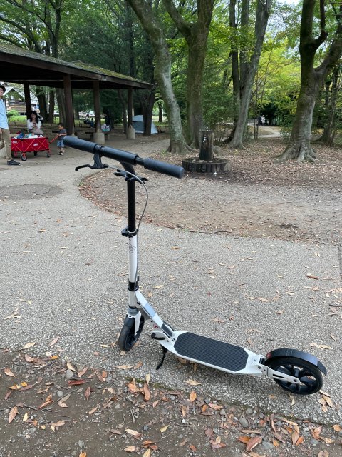 オクセロTown7）やっぱり便利！大人用キックボードを昭和記念公園で