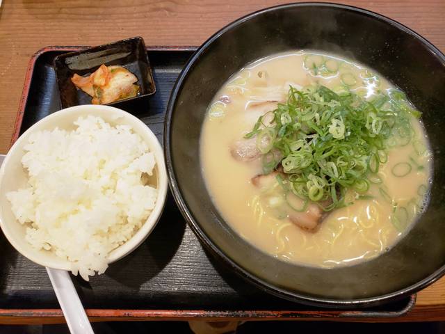 f:id:ramen-michinari:20180827030327j:plain f:id:ramen-michinari:20180827030327j:plain