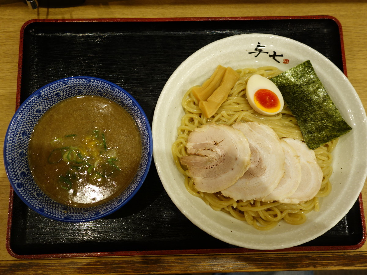 ラーメン与七 南草津店 滋賀 草津市野路 Ramen Zombieの日記