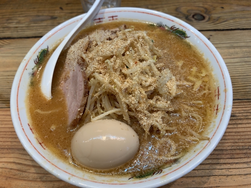 ナベラボ 池袋〝牛骨ラーメン〟