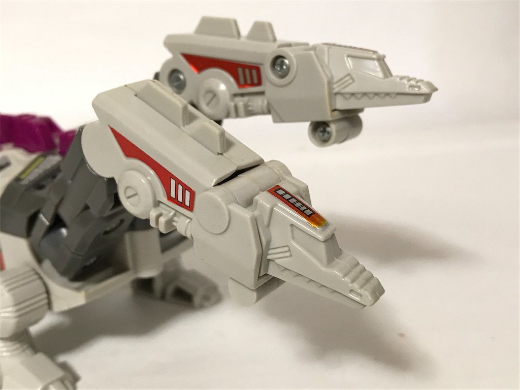 マナー悪っ！トランスフォーマー2010 D-79 テラートロン破壊指揮官