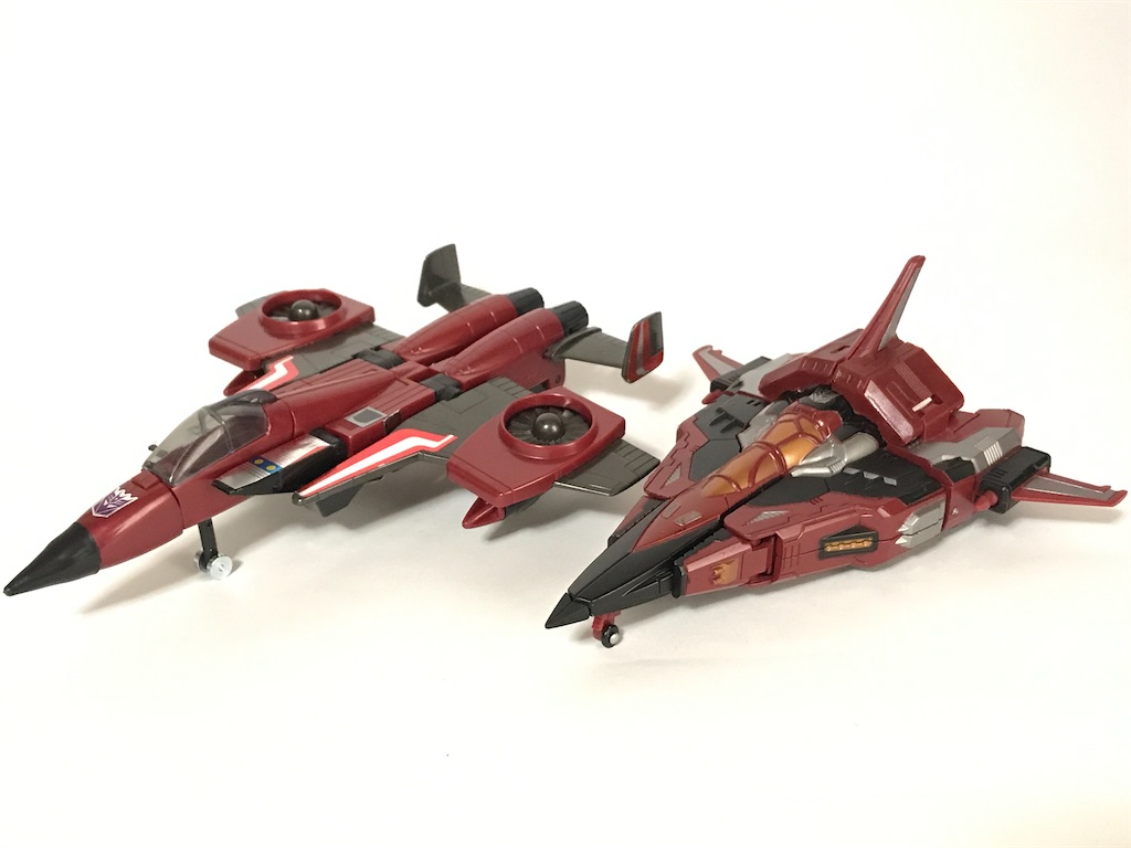 スラスト トランスフォーマー タイタニウム 全く似てねぇ！？トランスフォーマー ユニバース タイタニウム