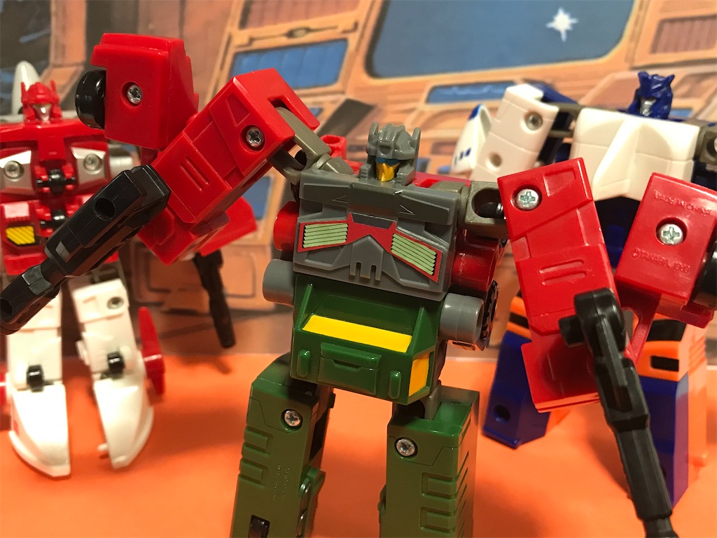 笑うない！トランスフォーマー デラックスマイクロマスター 陸上戦士