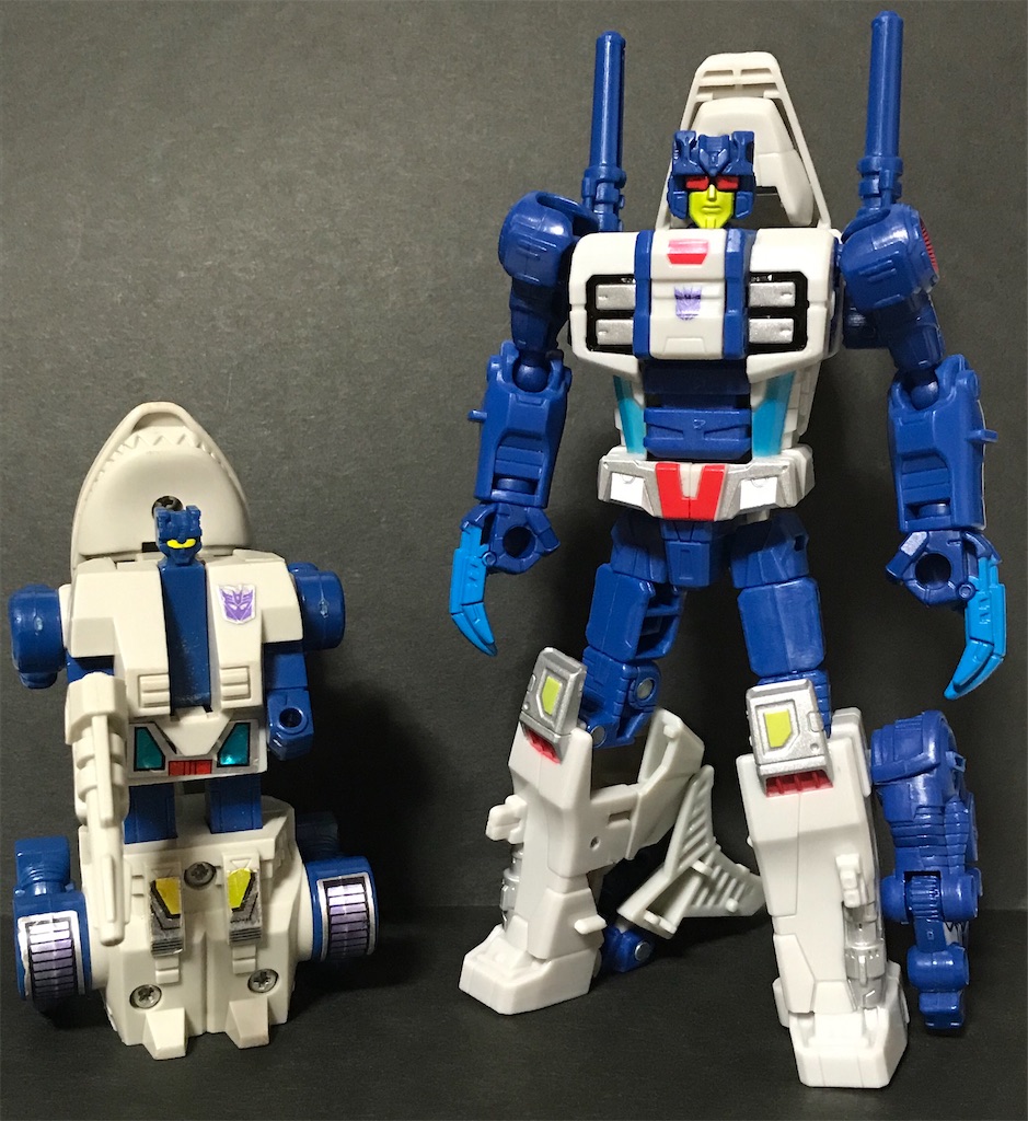 箱も武器もあるけれど！トランスフォーマー D-80 テロリスト リッパー