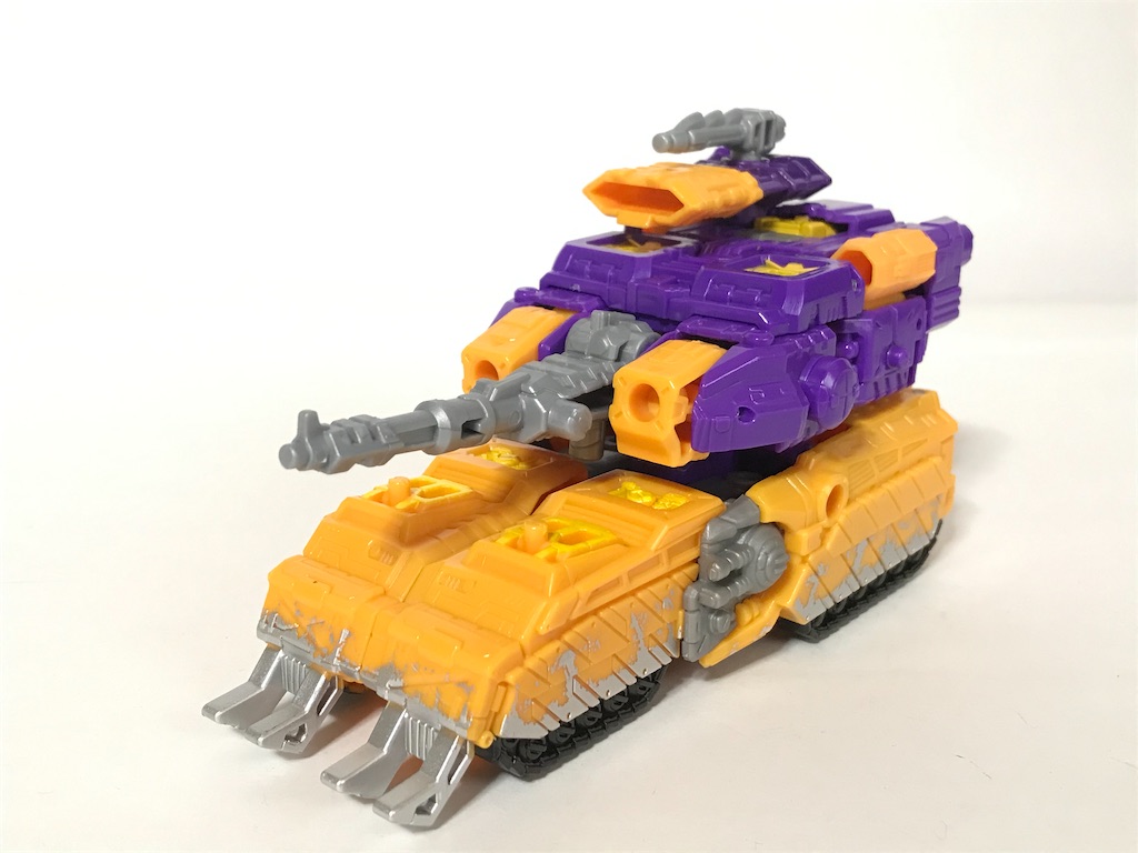 パンプキンマフィン？NO!トランスフォーマー シージSG-36 インパクター