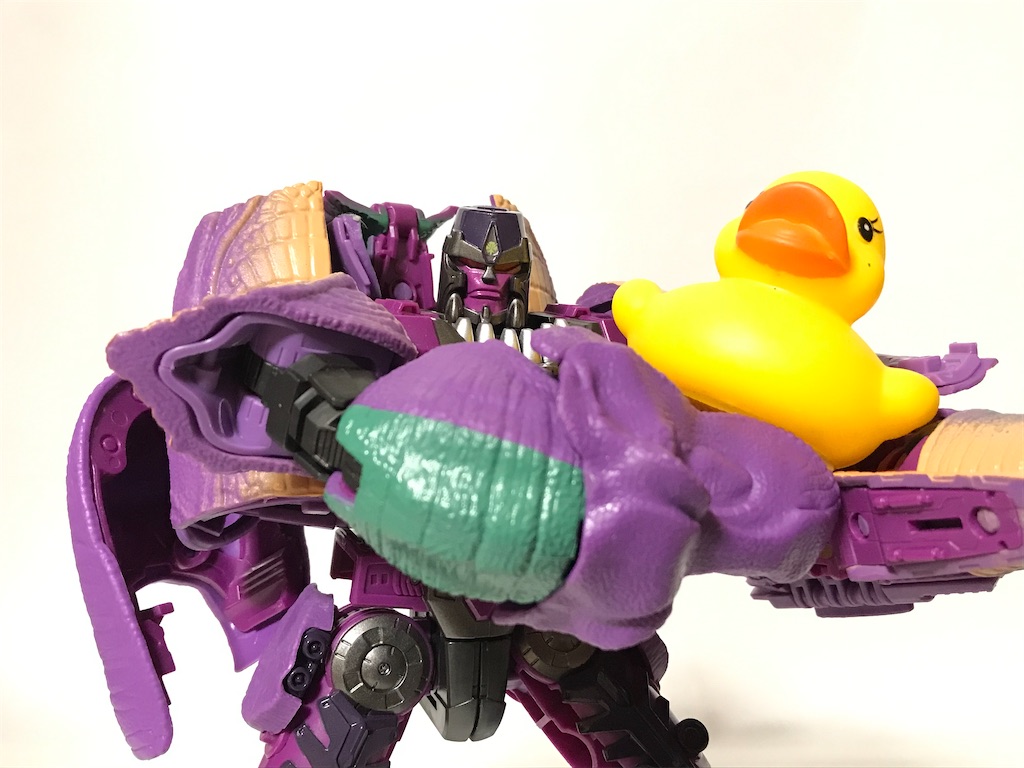 こりゃあすげえや。トランスフォーマー キングダム KD-04 メガトロン