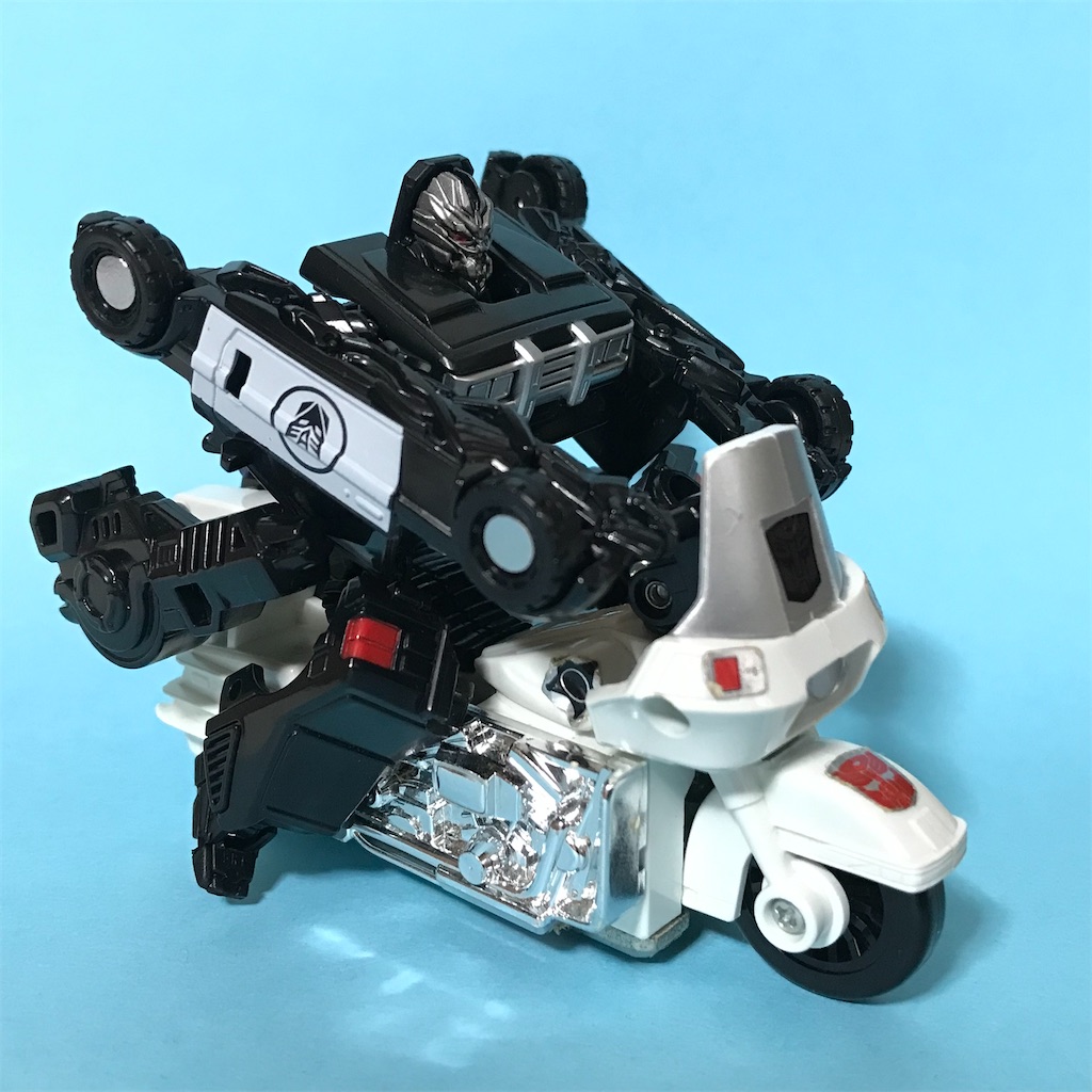 トランスフォーマー　C-74プロテクトボット／偵察員 トランスフォーマー C-74プロテクトボット／偵察員 NOT AN