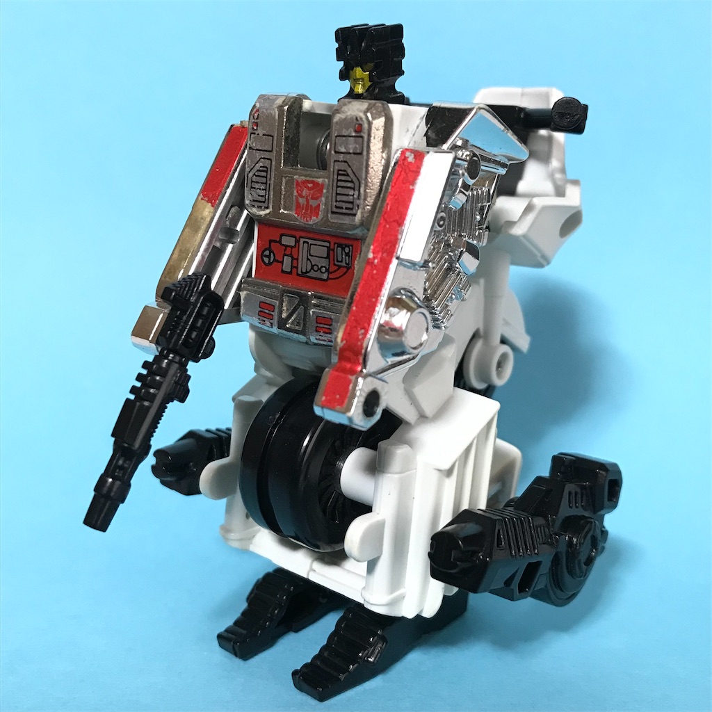 トランスフォーマー　C-74プロテクトボット／偵察員 NOT AN ULTRAMAN.トランスフォーマー C-74 プロテクトボット偵察