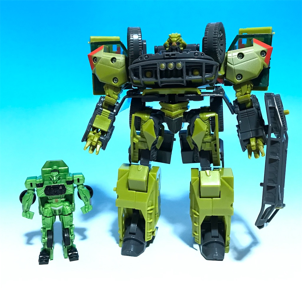 神の瞳。トランスフォーマー リベンジ DA-08 デザートトラッカー