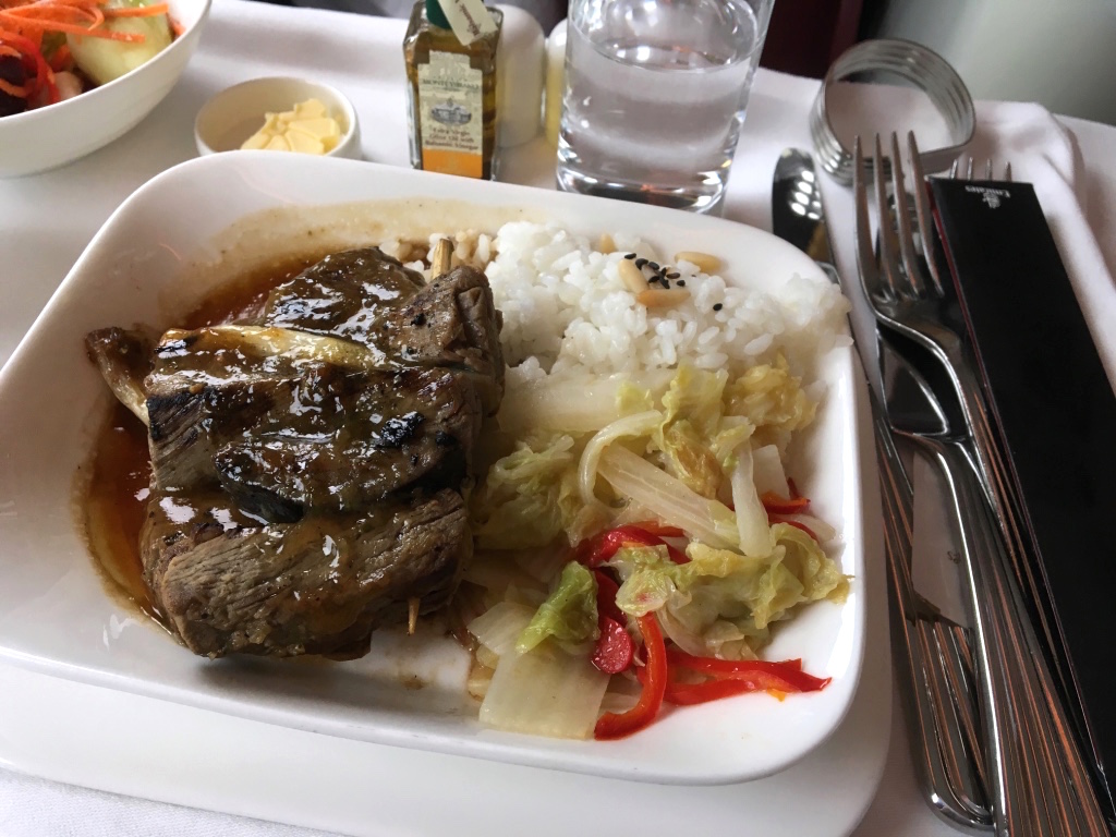 エミレーツ航空-ビジネスクラス-機内食