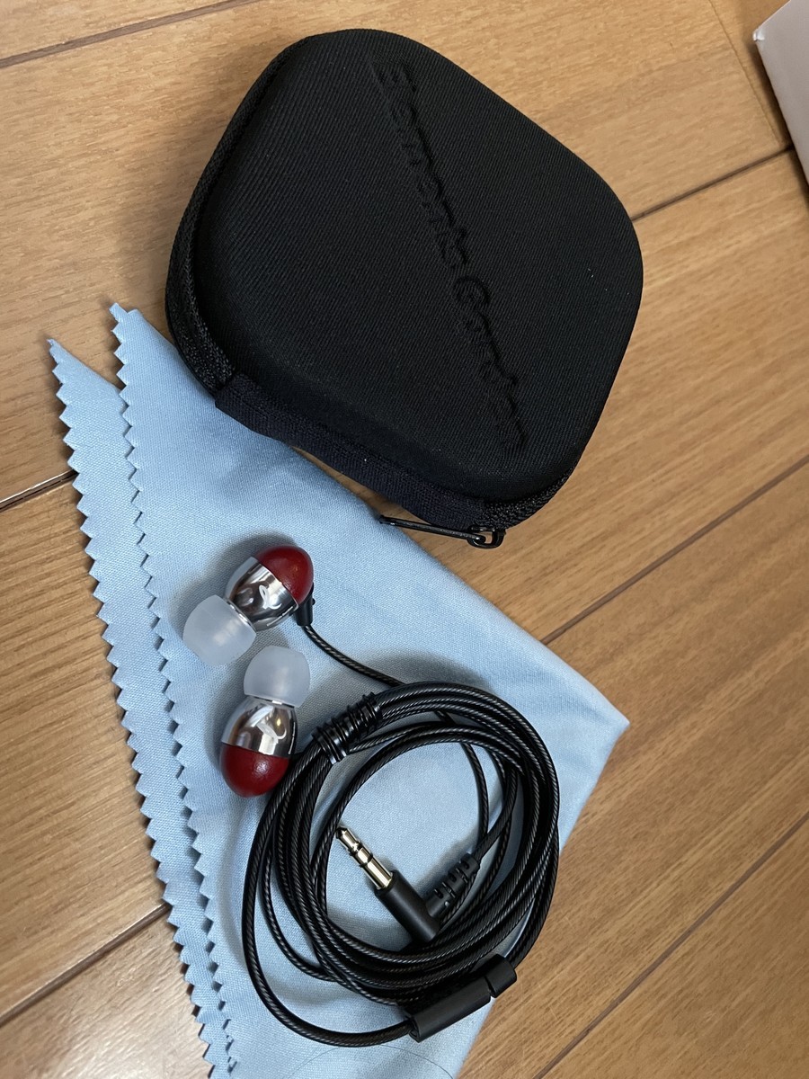 Elements Gardenコラボのイヤホンを買ってみたけど、評価の難しい一品