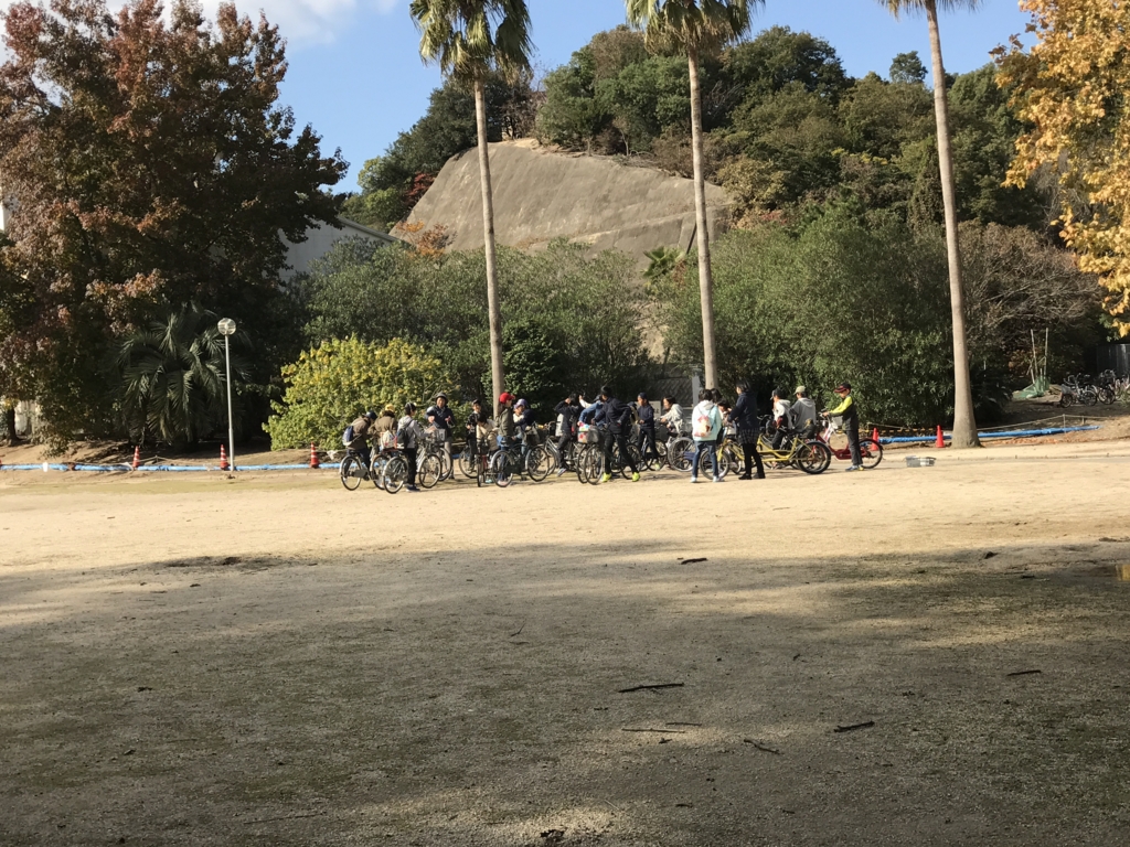 11月のうさぎ島(大久野島)修学旅行生 11月のうさぎ島(大久野島)修学旅行生
